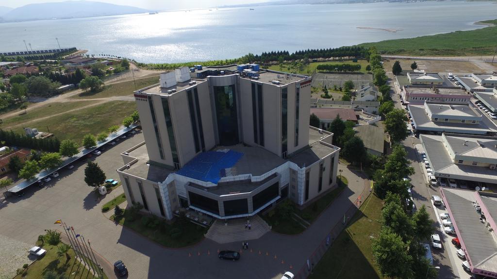 Emexotel Kocaeli Exteriör bild